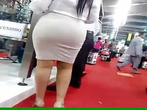 Shemale fuckable ass ...