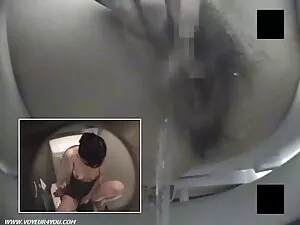 A puta suja leva com ...
